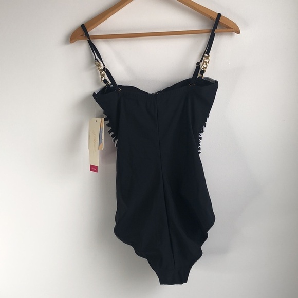 Gottex Contour one piece swimsuit - Picture 5 of 10